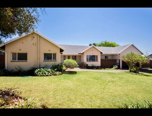 4 BEDROOM HOUSE FOR SALE IN ALBERANTE